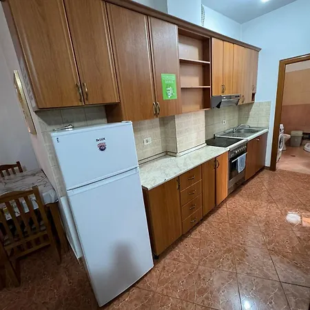 Siri Hostel Τίρανα