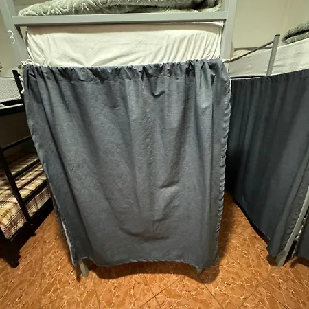 Siri Hostel *